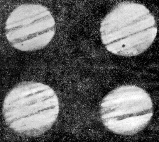 Рис. 8. Юпитер. Спутник Ганимед виден у края диска; на верхнем правом снимке видна его тень на диске